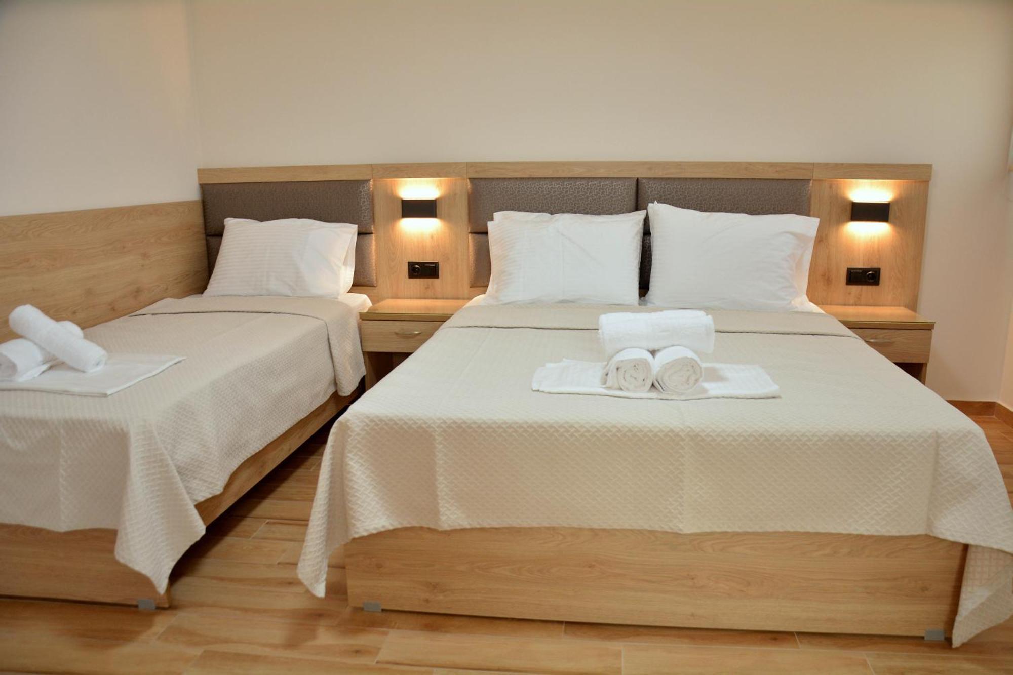 Denis Studios And Apartments Паралия-Катерини Номер фото